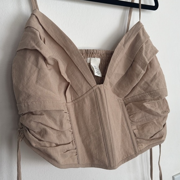 H&M women’s Beige cropped corset style tank top size large - Picture 11 of 12